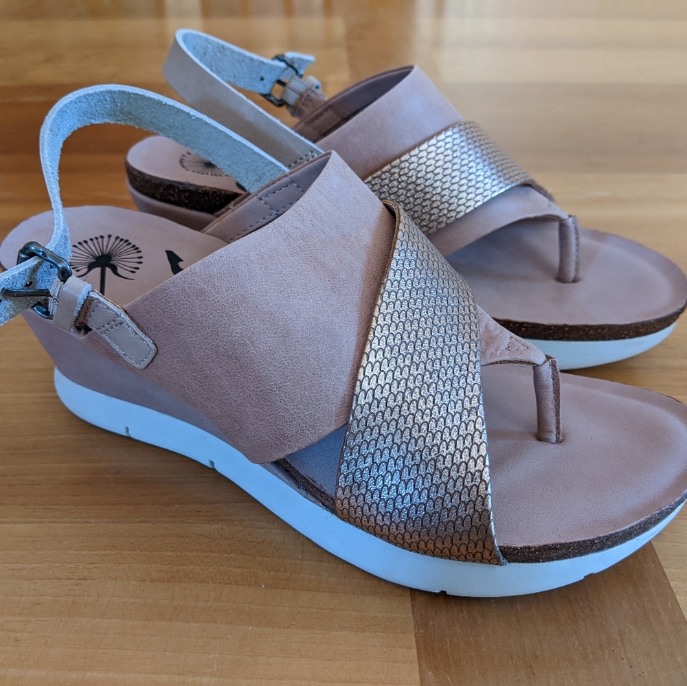 OTBT In Focus Wedge Sandal, Pink, Size 8